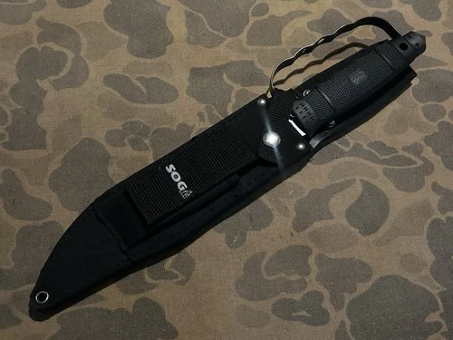 SOG Tiger Shark Elite RARE  D guard Bowie EXC condition With sheath image 11