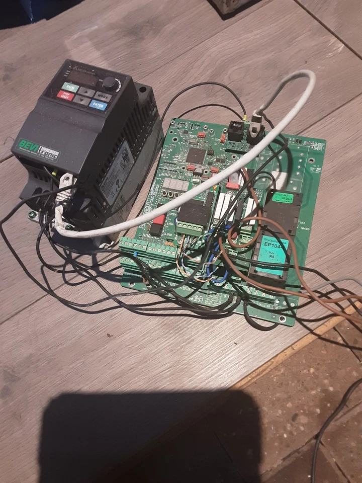 electric swing gate openers a - Image 4 of 4