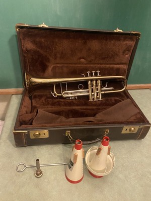 VINCENT BACH STRADIVARIUS 37 ML TRUMPET WITH Case