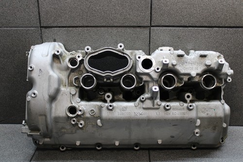 8601707  BMW G11 G12 7er 750i ZYL. 5-8 Ventildeckel Zylinderkopfhaube