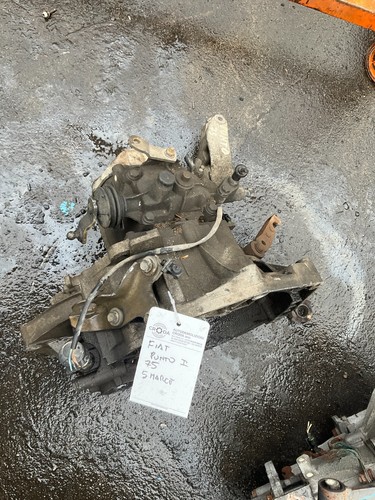 Cambio manuale per modello FIAT PUNTO 75 1.2 Benzina 5 marce ricambio usato - Foto 2 di 7
