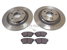 Set 2 dischi e pastiglie freno posteriori per Mitsubishi Outlander 2.0 2.2 2.4 2016-2021