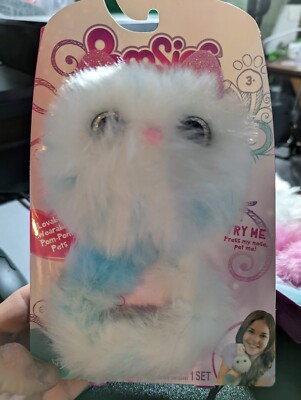 Pomsies Pet Snowball- Plush Interactive Wearable Toy White and Blue - NIP