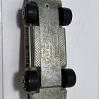 Foto 10 di 16