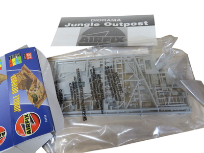 キャラクター AIRFIX JUNGLE OUTPOST Vtg Airfix Jungle Outpost World War 2 Model Kit 1/72 scale #03382
