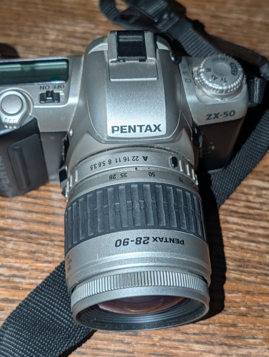 フィルムカメラ ret88 Pentax Film Camera ZX-50 35mm With Pentax 28-90mm Lens With Strap