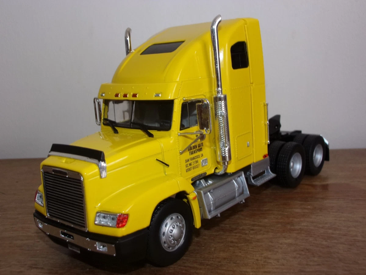 Ixo - Camion WHITE WESTERN STAR 4864 1970 jaune pâle réf. TR161.22 Neuf 1/43