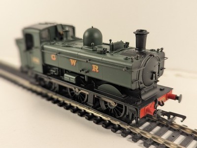 Bachmann 32-204 Spur O GWR 8750 Klasse Koffertank - neu nummeriert in GWR grün