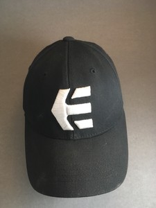 etnies flexfit hat