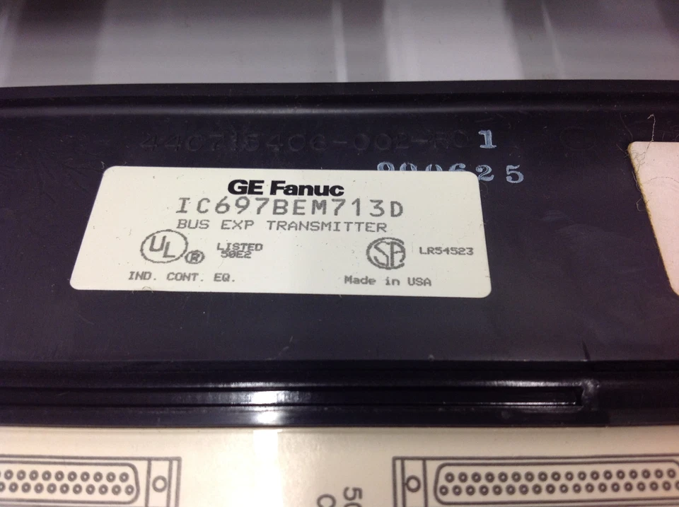 Controlador de bus Genius 90-70 PLC GE Fanuc IC697BEM713D. Estante usado #2 Foto 2 de 4
