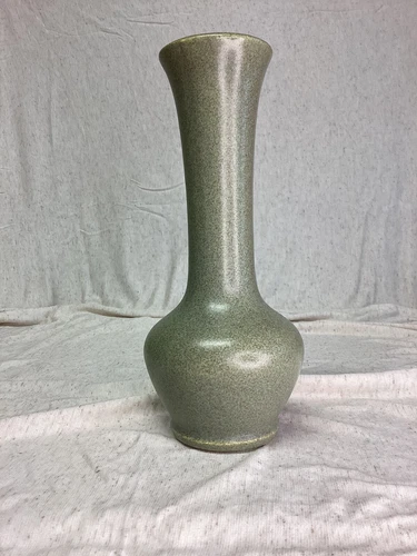 McCoy Bulbous Vase #403 Floraline Matte Speckled Avocado/Olive Green L22358