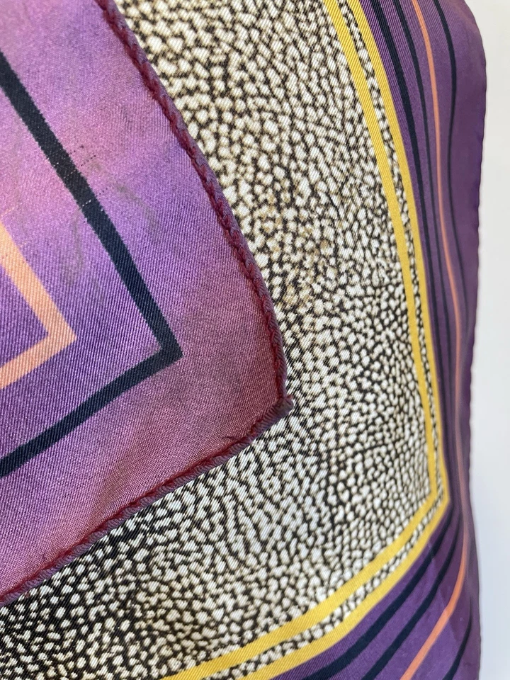 H79#BorbonesE Italia 100% Seda Bufanda Cuadrada Púrpura Rayas y Estampado Animal De Colección Foto 2 de 4