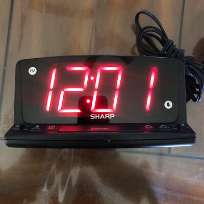 Sharp Digital Alarm Clock (Model:SPC1225) Battery Backup (9V) with Night Light 
