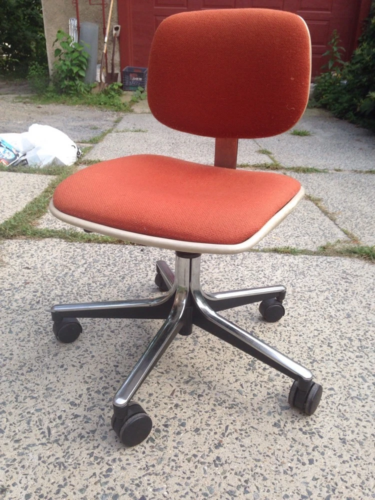 Mcm task sale chair