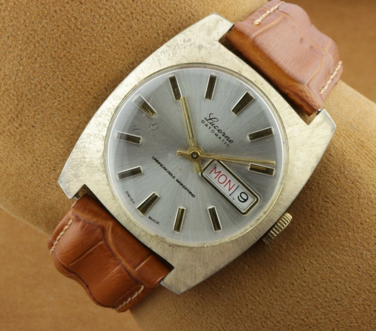 Vintage lucerne wrist clearance watch