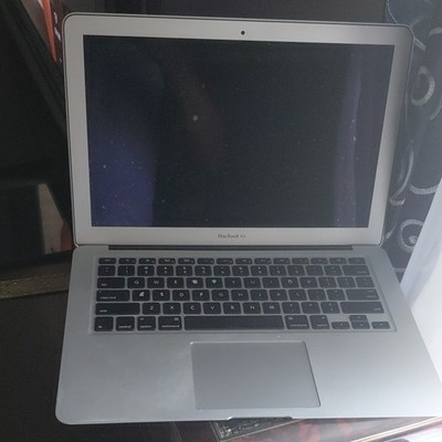 Apple MacBook Air 13.3'' i5 1.8GHz 4GB 128GB SSD 2015 Mac OS X Silver