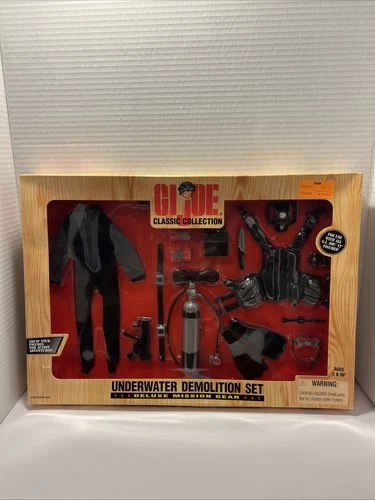 G I Joe Classic Collection Underwater Demolition Set Deluxe Mission Gear 1998