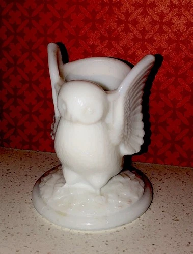 Vintage Westmoreland White Milk Glass Owl Toothpick Matchstick Holder 3"