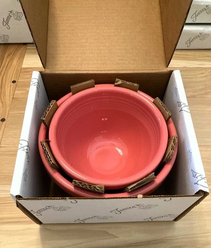 Fiesta FLAMINGO 1st Qual 2-BOWL BAKING / PREP SET New in Box Unused Mint 867 335