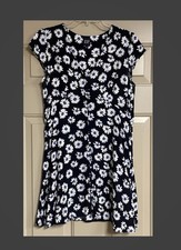 Gap Women’s Size 8 Dark Blue & White Floral Print Short Sleeve Dress 
