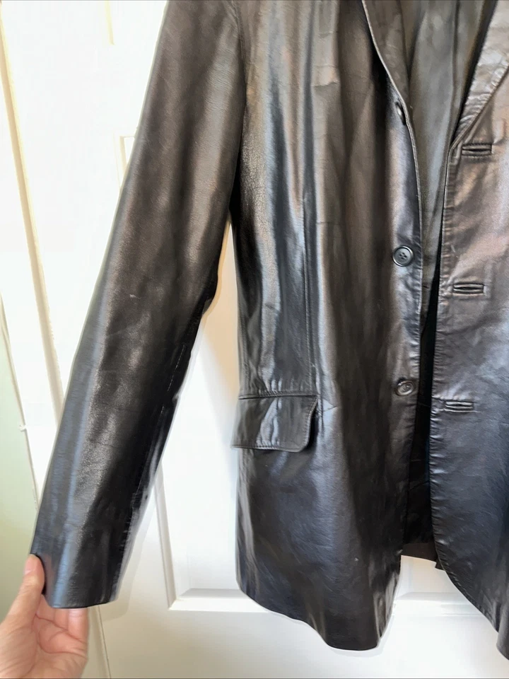 reiss leather jacket XL Great Con Few Small Scratches,hole In The Lining - Image 2 of 4
