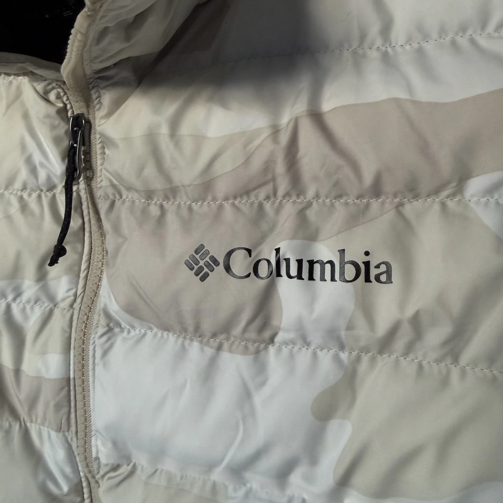 Columbia Omni-Heat Men's L /Large Camo Insulated Puffer Vest Powder Lite II Vest - product detail image 5