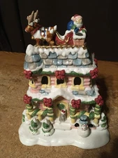 2002 AVON CHRISTMAS LUMINOUS TREASURE A VISIT FROM SANTA TEALIGHT CANDLE HOUSE