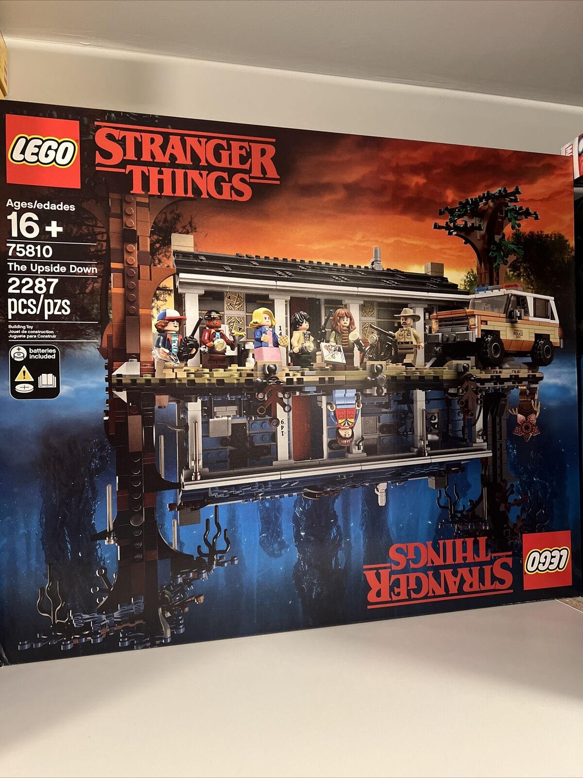 LEGO Stranger Things The Upside Down 75810 Demogorgon Eleven *New and Sealed*