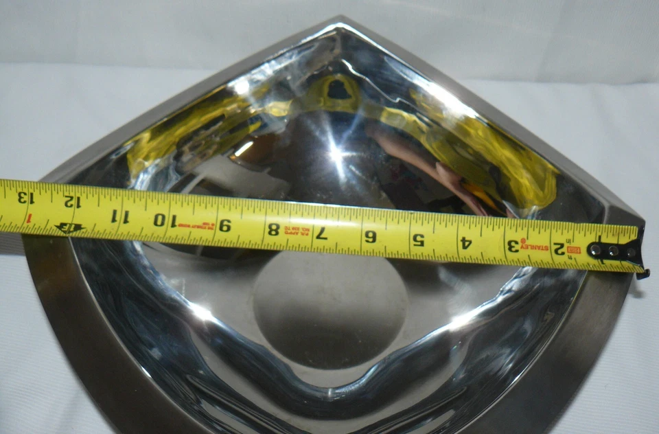 Yamazaki Signature Collection Bowl 18/10 Stainless Steel Figural Square Shape - Image 3 of 4