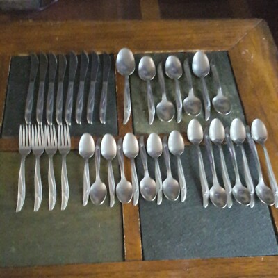 Vintage Rogers Cutlery Co Stainless Steel Set 35 pc. Caprice USA