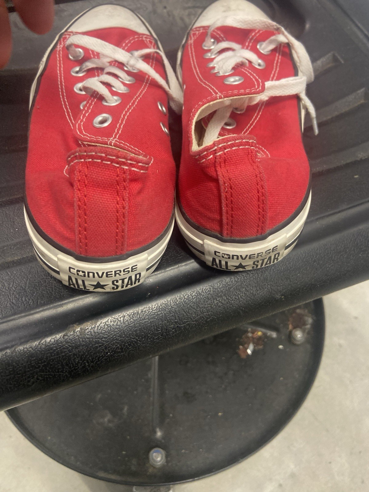 Converse Unisex All Star Sneaker Low Top Shoe Hot Pink Men 5..5 Woman’s 7.5 thumbnail 4