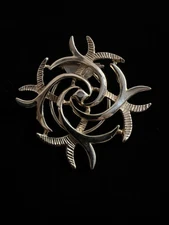 Vintage Goldtone Twisted Swirls Smooth & Etched Scarf Clip 70s Style