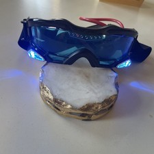 Wild Planet Spy Gear Night Vision Glasses Goggles Light Up Blue 2007 . It Works 