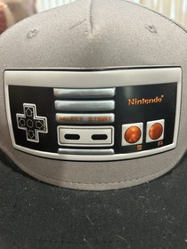 Nintendo NES Controller Hat Cap Men&rsquo;s Gray Black SnapBack
