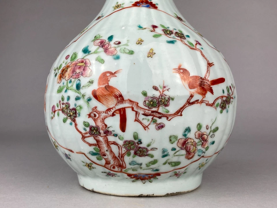 STUNNING ANTIQUE CHINESE PORCELAIN FAMILLE ROSE GUGLET VASE QING QIANLONG INT - Image 4 of 4