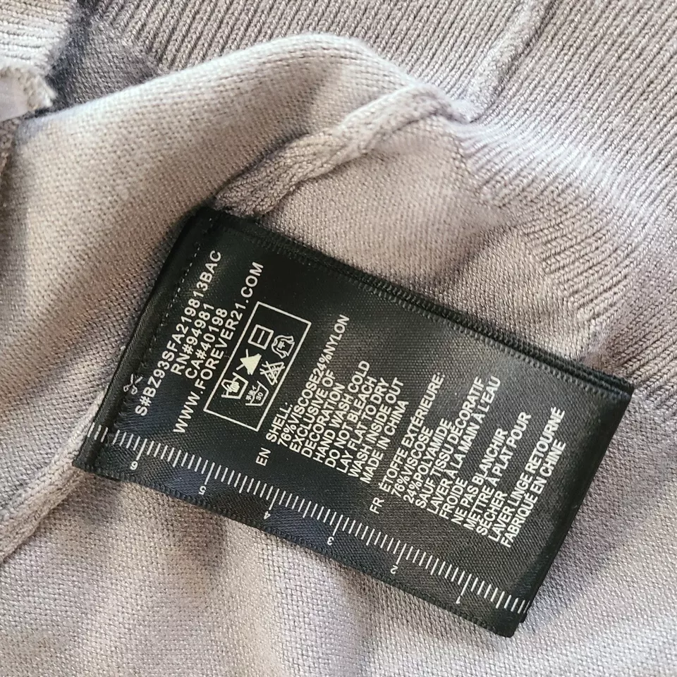 Twelve by Twelve Cardigan Sweater Gray Ruffled Lace Small Whimseygoth Romantic - Image 4 of 4