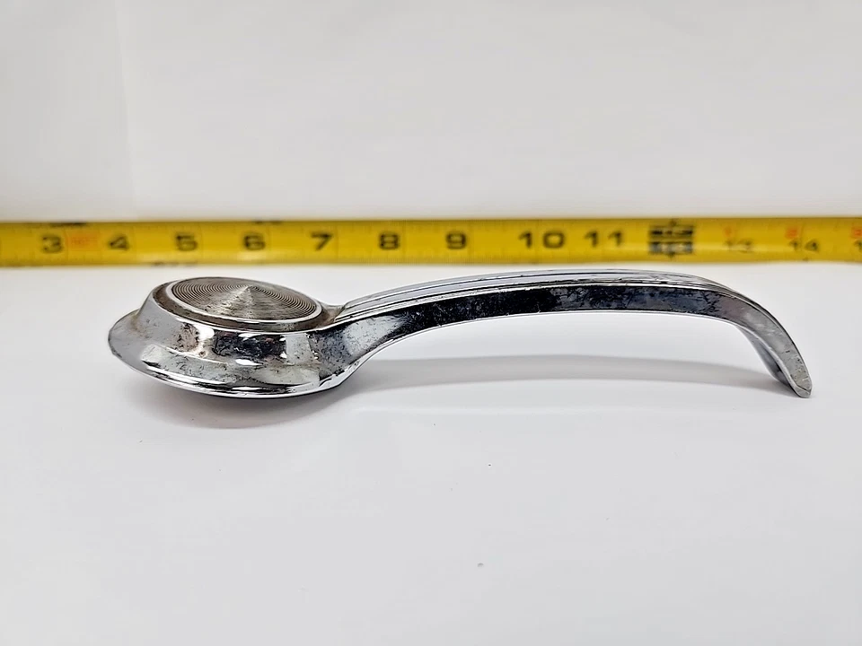 OEM GM Interior Door Handle Set 5719472 1965-1967 Chevy/Buick/Pontiac/Olds (663) - Image 3 of 4