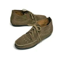 Minnetonka Brown Suede Hi Top Shoes Booties Boots Laced Boho Flats Size 7.5 USA