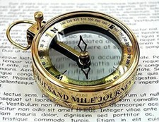 Beautiful Style Sundial Pocket Compass Nautical Brass Sundial Compass Gift