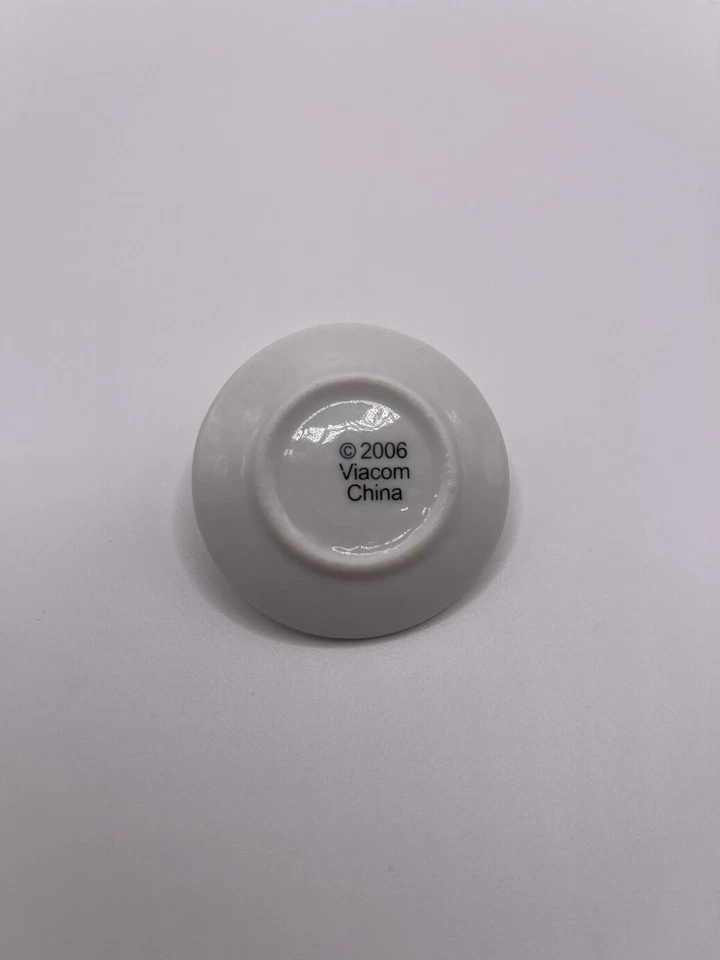 ¡Mini platillo de porcelana Dora The Explorer 2006 coleccionable por Viacom! Foto 2 de 2