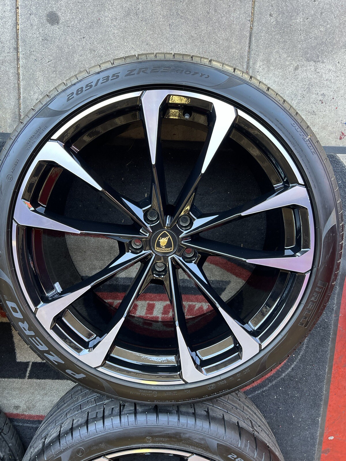 23" 2023 Lamborghini Urus OEM Factory Wheels & Rims