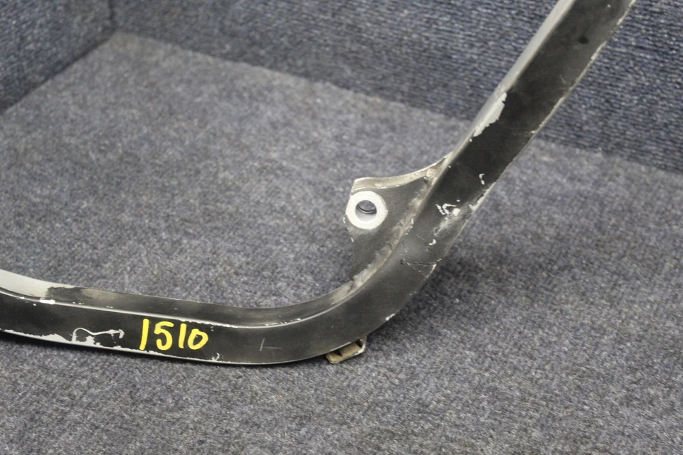 Yamaha FZR600 1990 tubo inferior derecho 3HW-21150-00-T9 Foto 3 de 4