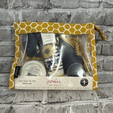 Joules I've Got To Fly Travel Gift Set Body Wash, Butter, Lip Balm, Bee Eye Mask