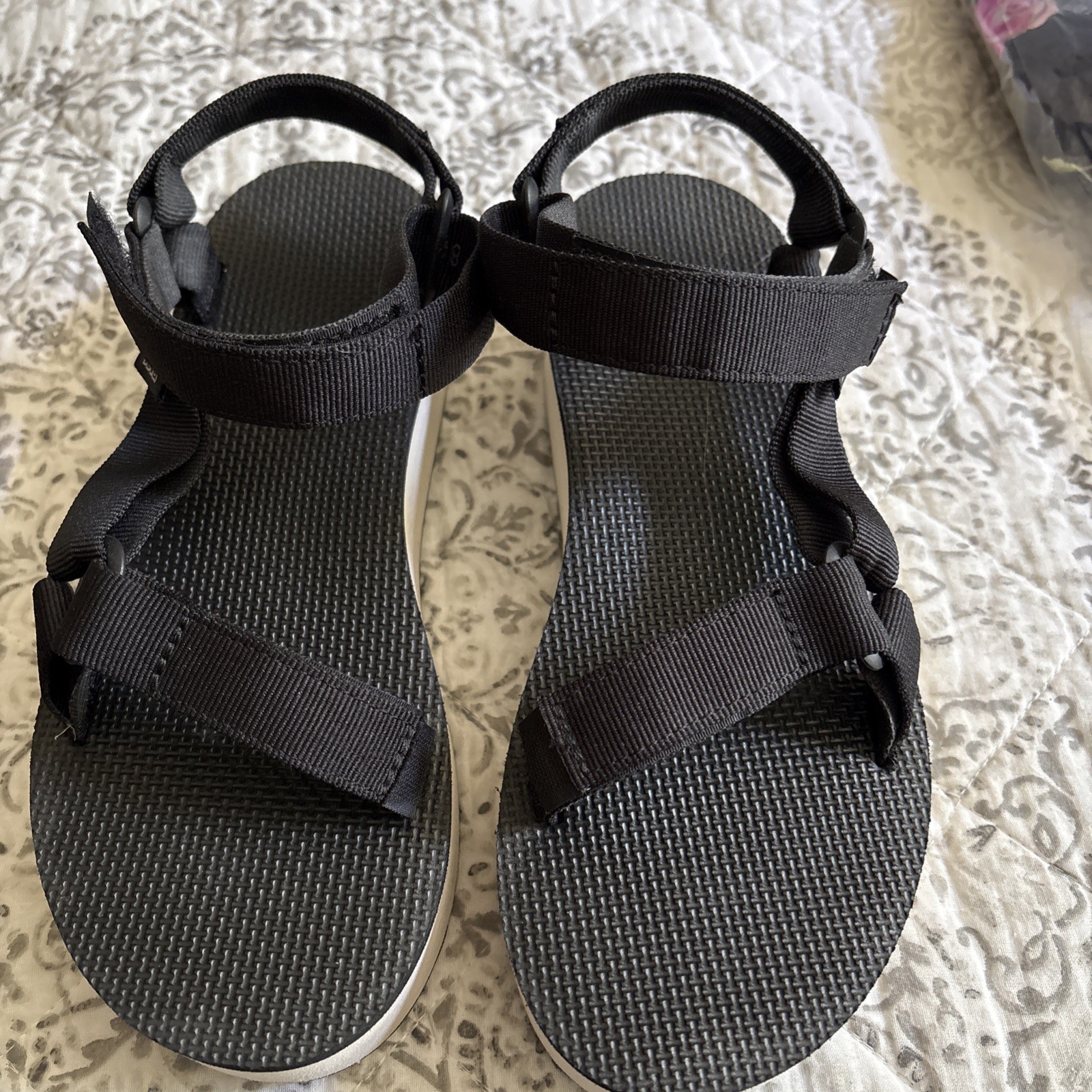 teva sandals womens size 8 platform
