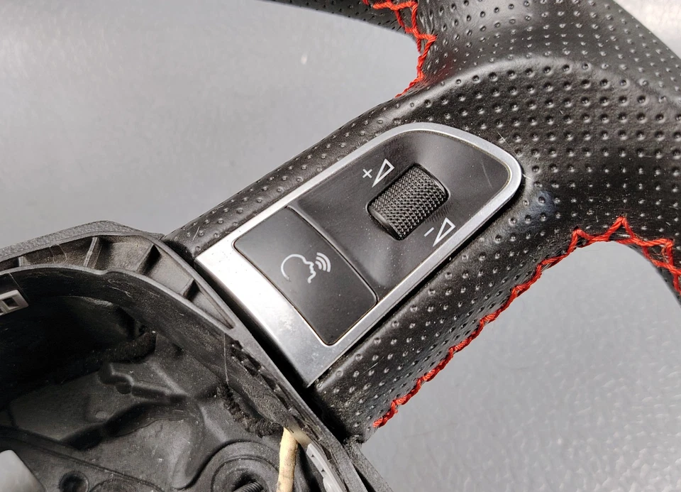 Audi A4 Quattro S4 S Line Triptronic 2009 2012 piano volante negro Foto 4 de 4