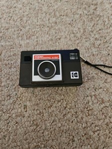 Vintage Kodak Instamatic X-15F Film Camera Uses Kodak 126 Film Made In USA 4.5"