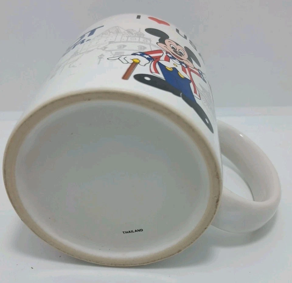 Taza Centro Epcot Disney World De Colección Rara Espectáculo Mundial I Love EE. UU. Tailandia Foto 4 de 4