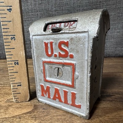 VINTAGE CAST IRON US MAIL STILL BANK ''LIFT UP'' POSTAL BOX PIGGY BANK - MAILBOX