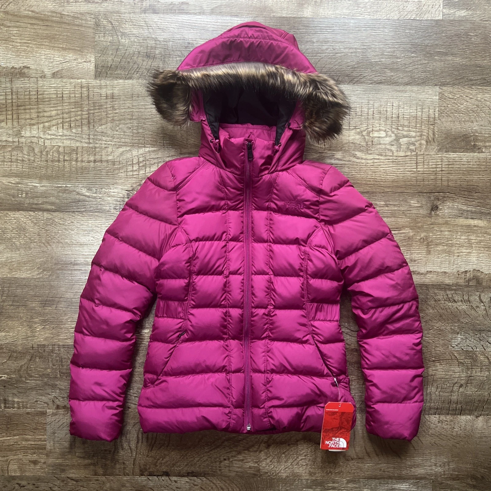 BRAND NEW The North Face 550 Gotham Down Jacket Women’s Size S Faux Fur Hood
Opens in a new window o