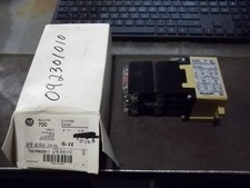 NIB ALLEN BRADLEY 700-P800B11 SER D CONTROL RELAY (224-2)
